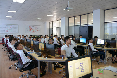 山東工程職業技術大學軟件技術專業 培養應用型軟件開發人才的搖籃